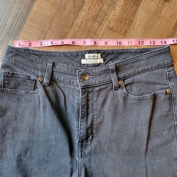 L L. Bean Classic Fit Straight Leg Black Denim Jean Pants - Picture 5 of 7